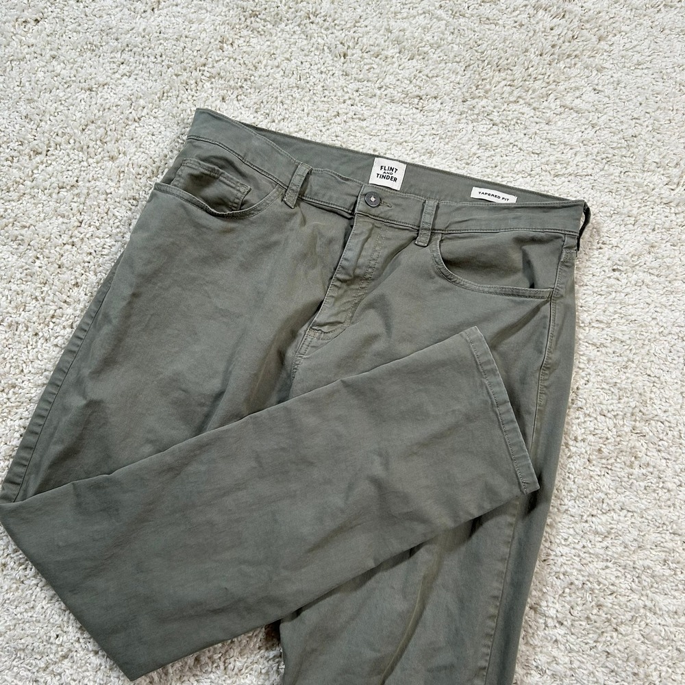 Flint and Tinder 365 Tapered Fit Pants 34x30 Olive Green Chinos Five-Pocket